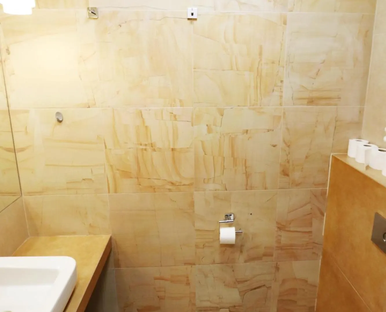 Apartamento Fantastic Waw - C19 Room F Varsóvia